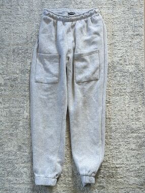 PrettyLittleThing Gray Jogger Sweatpants Size Small